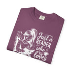 Reader Who Loves Books & Cat Graphic T-Shirt